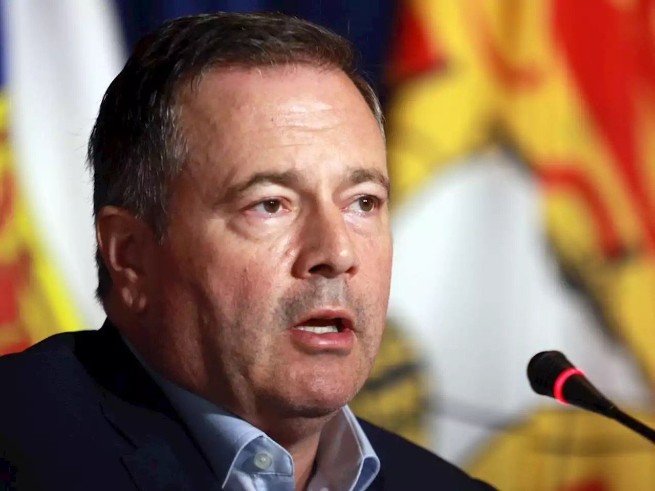 Kenney to feds over Coutts blockade: 'Your guy has really screwed the pooch'