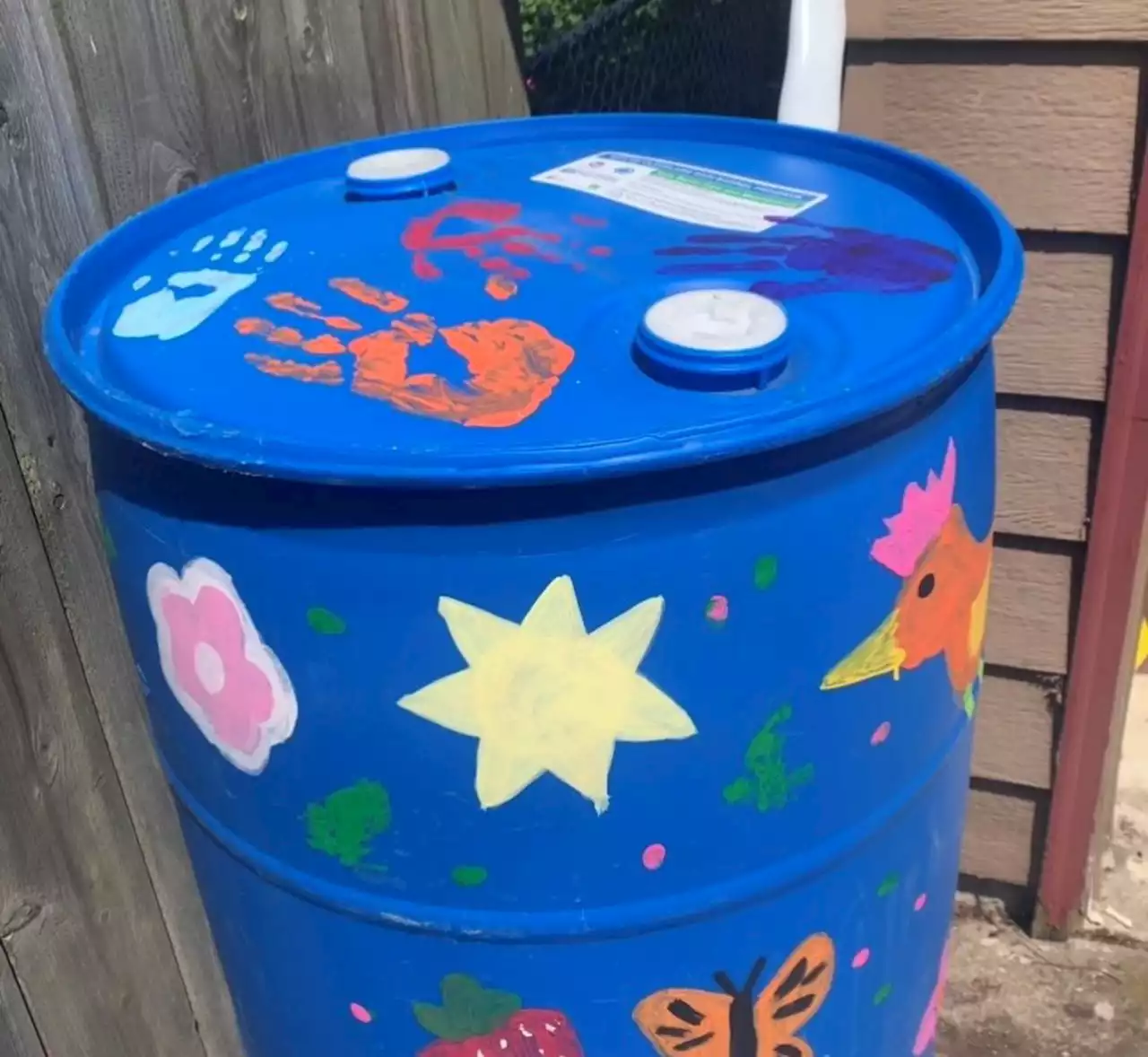 Cleveland giving away about 50 rain barrels to city residents