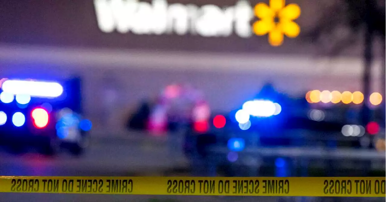 6 killed in Virginia Walmart shooting; 49 million Americans will travel by car; Tuesday's sports highlights | Hot off the Wire podcast