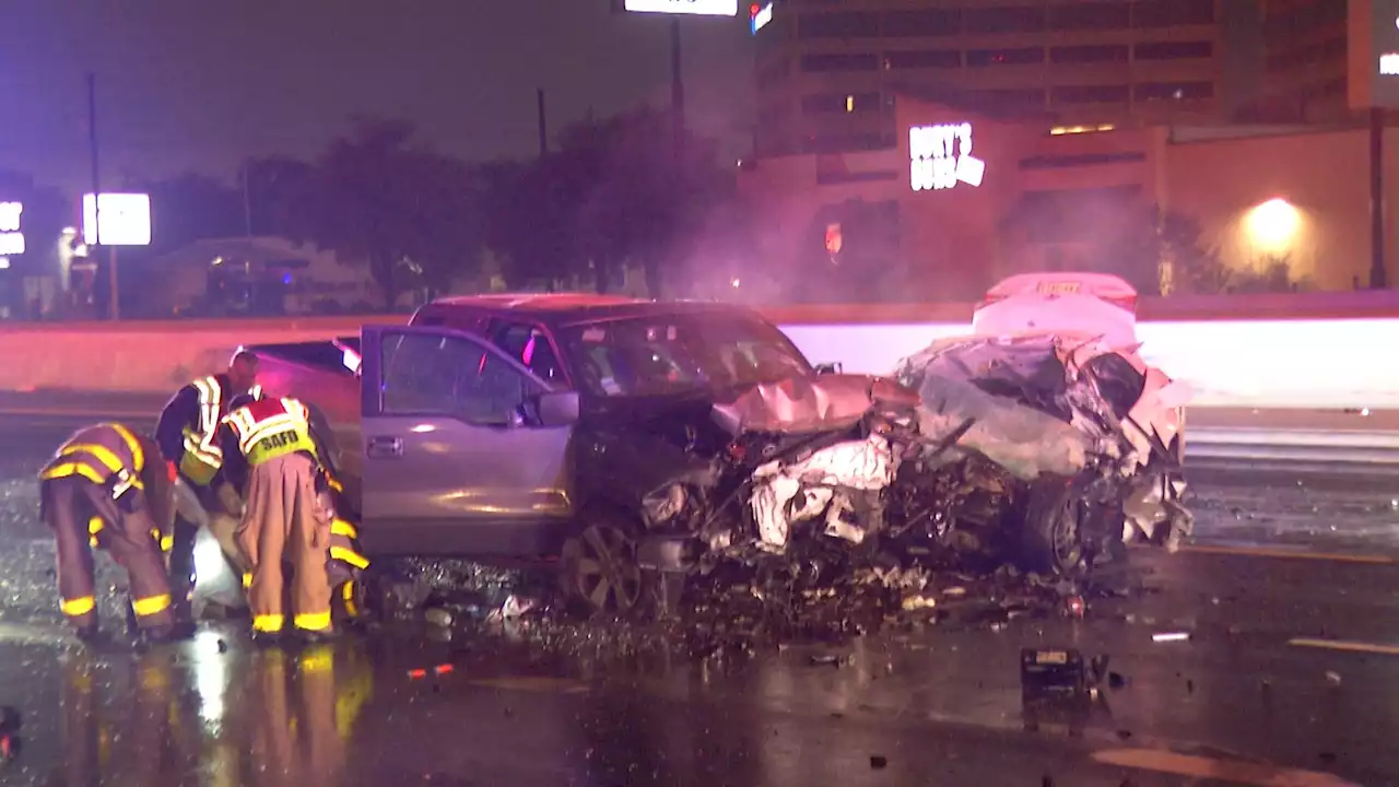 Head-on collision on Loop 410 leaves one dead in San Antonio