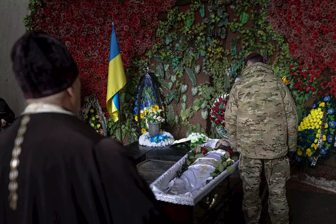 Veteran struggling to bring home remains of Canadian who died fighting in Ukraine