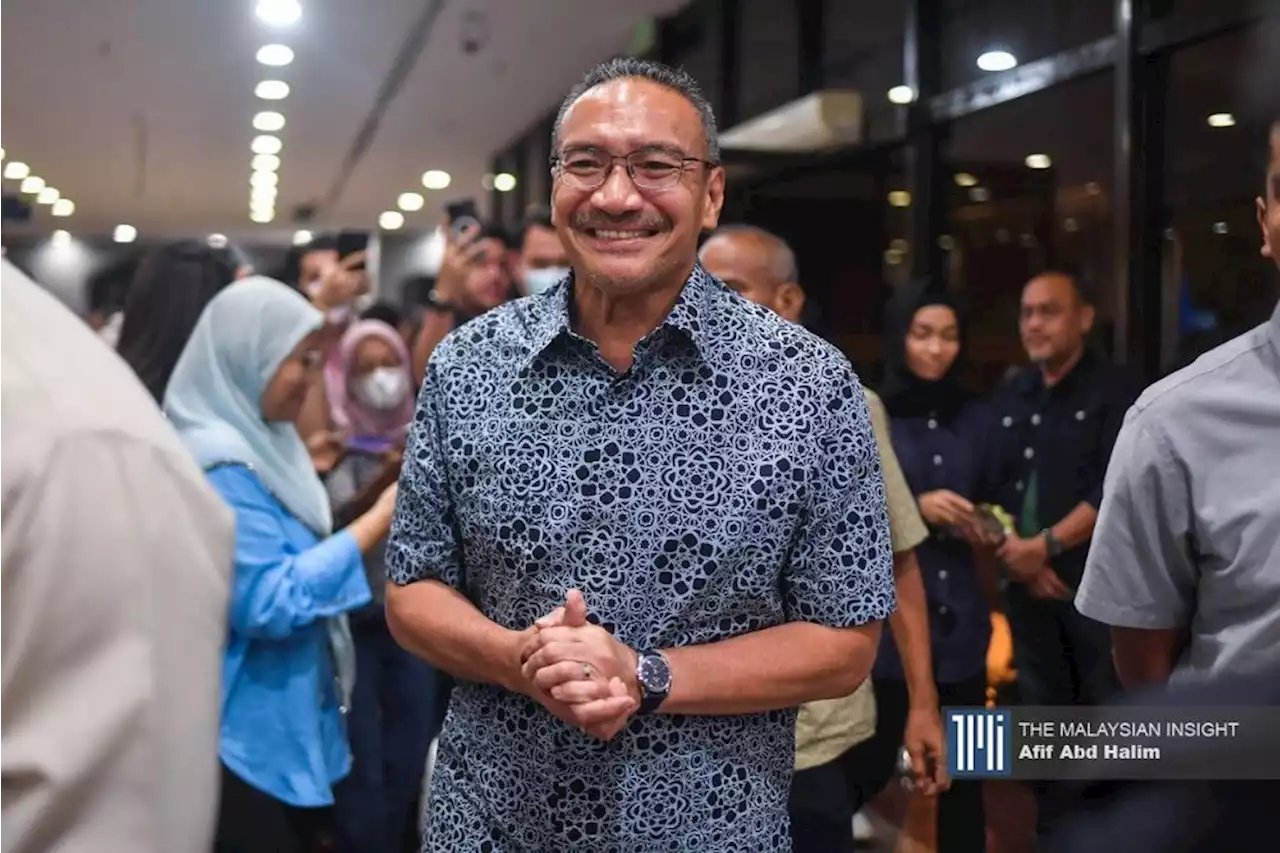 Hishammuddin says BN considering request to postpone audience with king | The Malaysian Insight