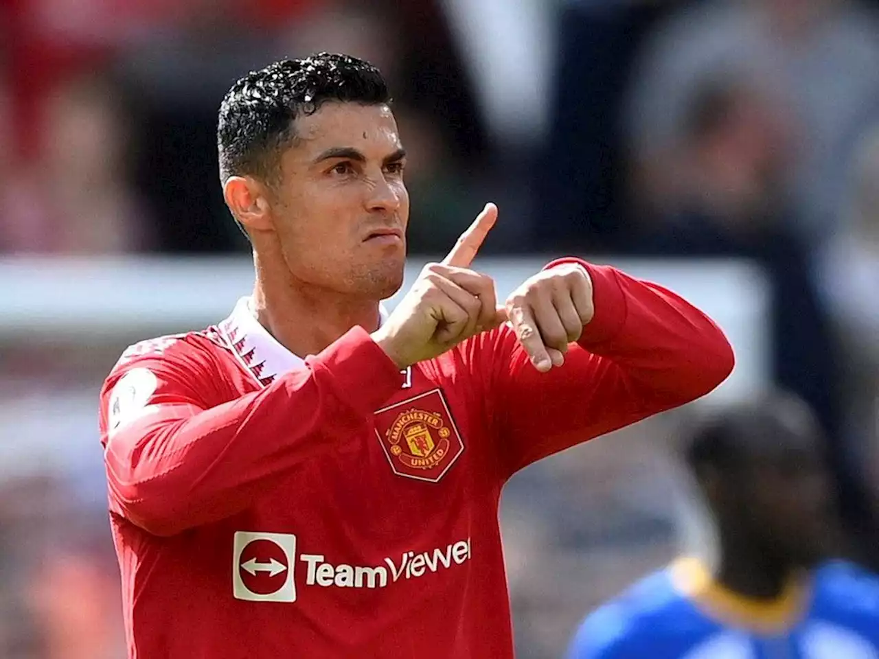 Soccer: Ronaldo to leave Manchester United 'with immediate effect'