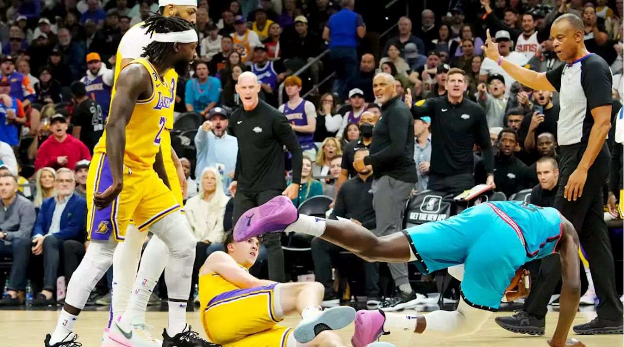 Lakers’ Patrick Beverley Ejected for Shoving Ayton: ‘I’m a Foxhole Guy’