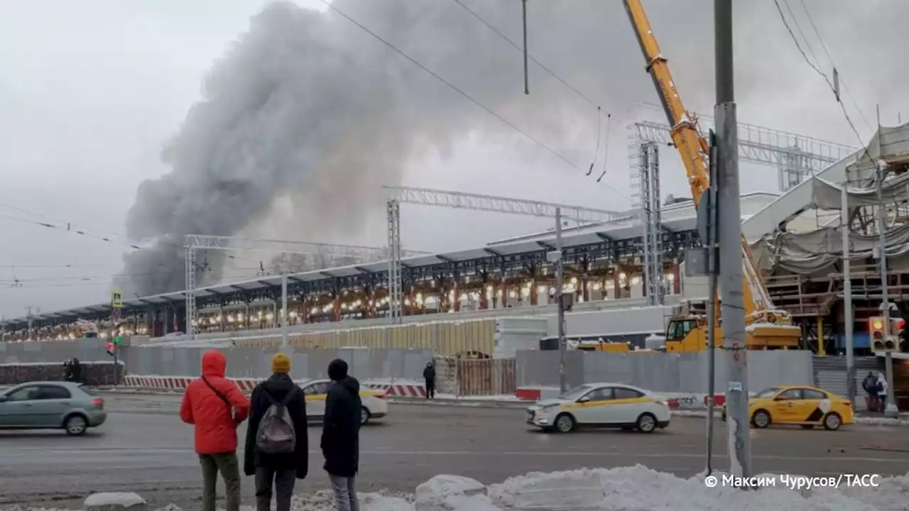 Экс-гендиректору склада цветов в Москве, где погибли семь человек, предъявили обвинение