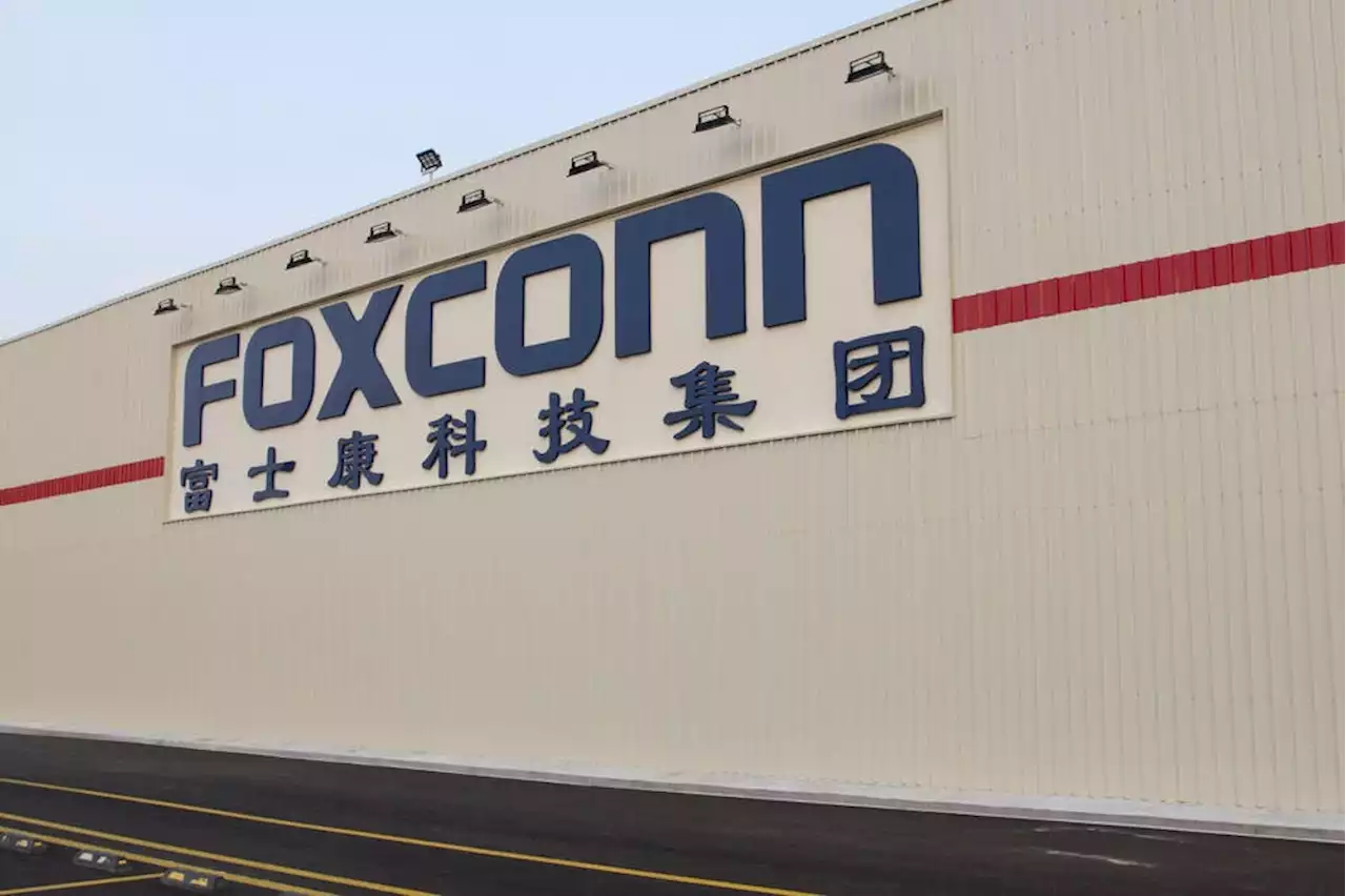 Foxconn protest hits iPhone factory in China