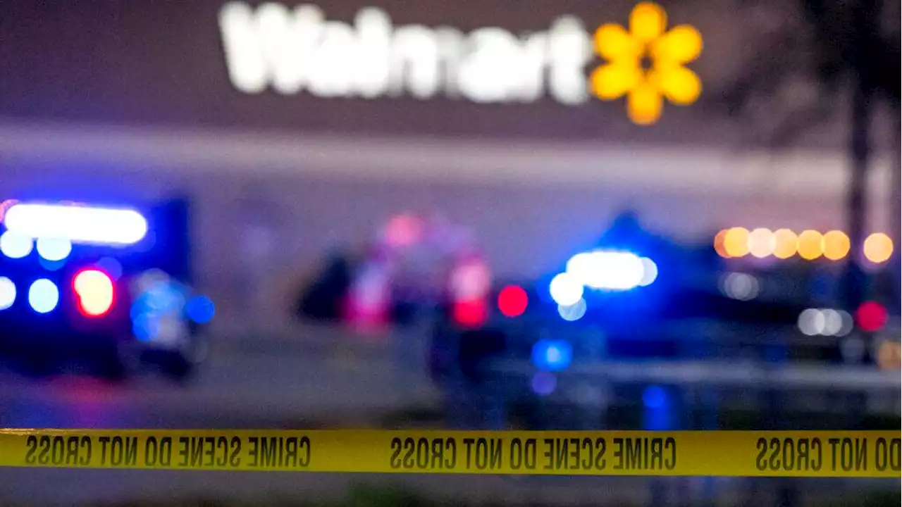 6 killed in Virginia Walmart shooting; 49 million Americans will travel by car; Tuesday's sports highlights | Hot off the Wire podcast