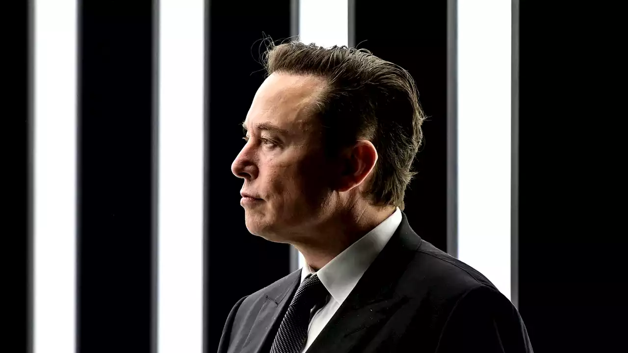 If Elon Musk Really Doesn’t Want Twitter to Look “Right-Wing,” He’s Doing a Terrible Job