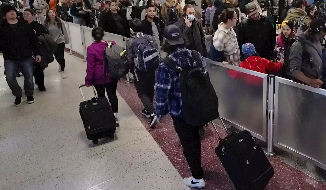 Thanksgiving travel rush is back with some new habits