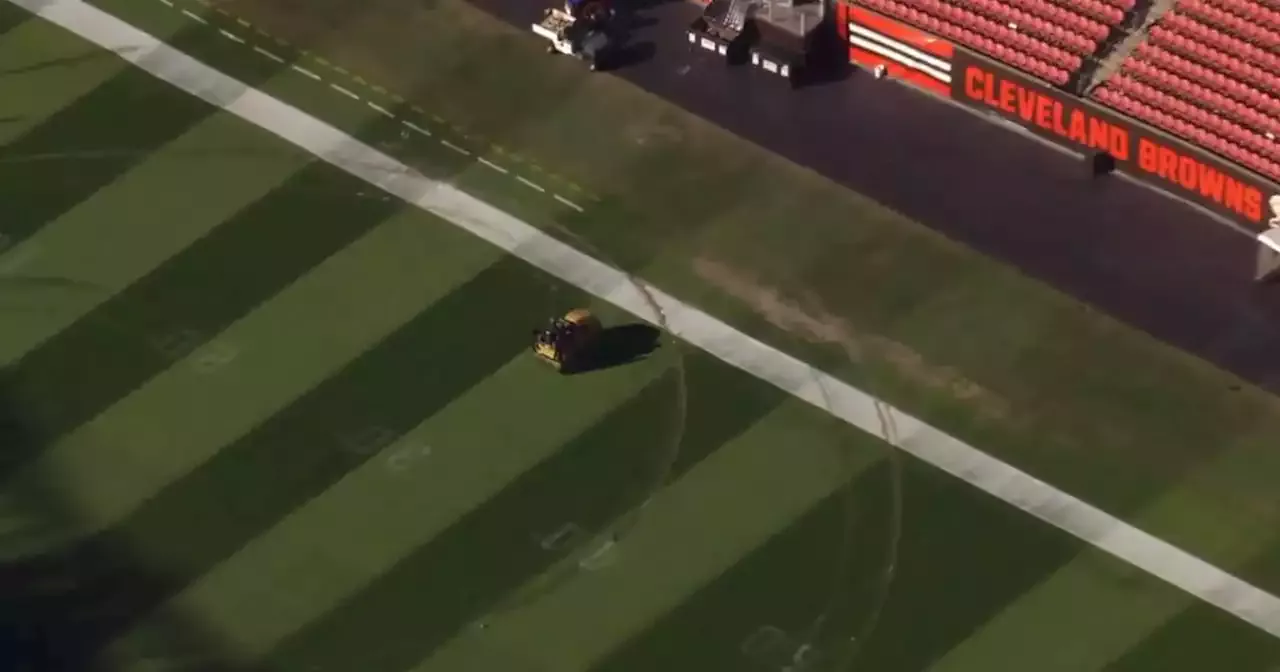 Browns' field torn up by golf cart driver who allegedly broke into stadium