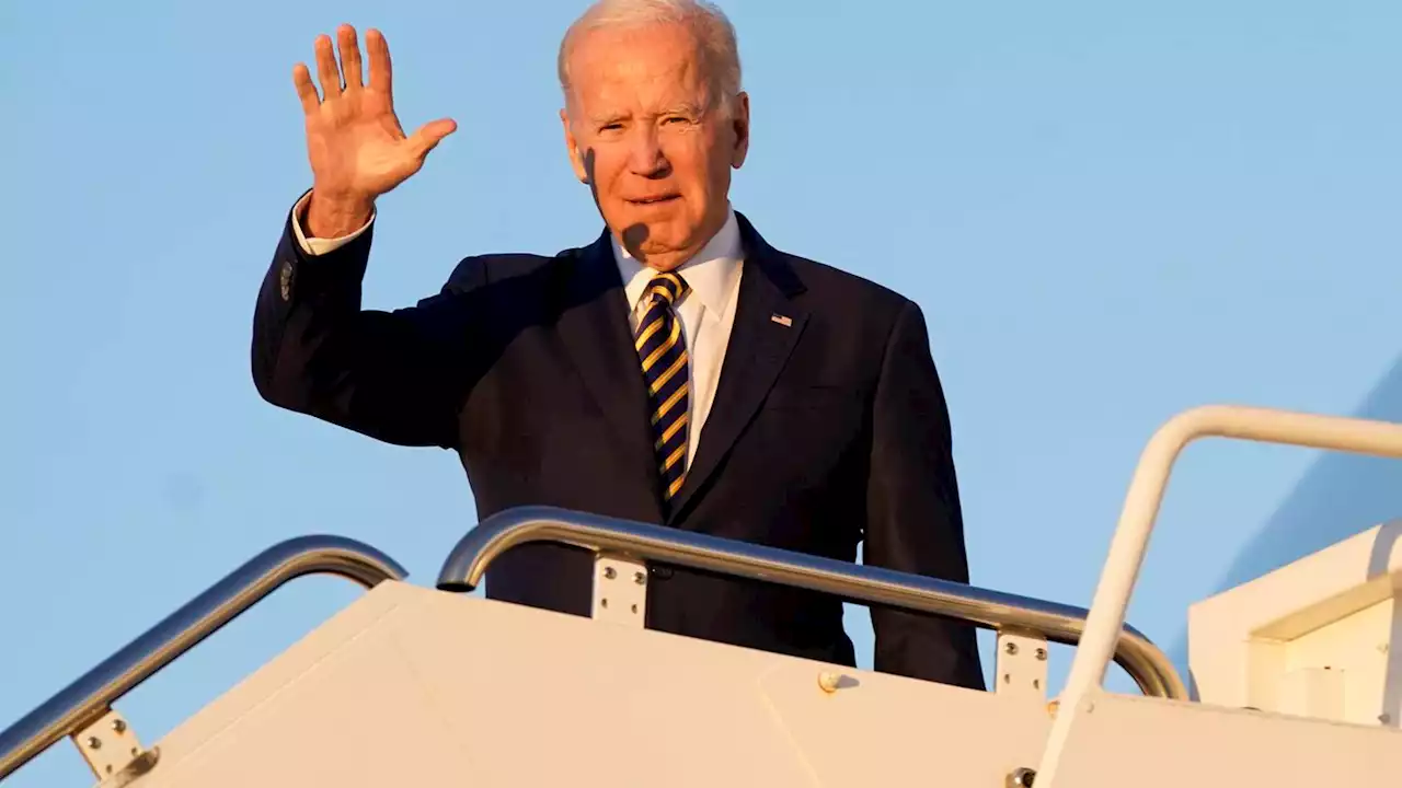 Biden to extend student loan pause as court battle drags on