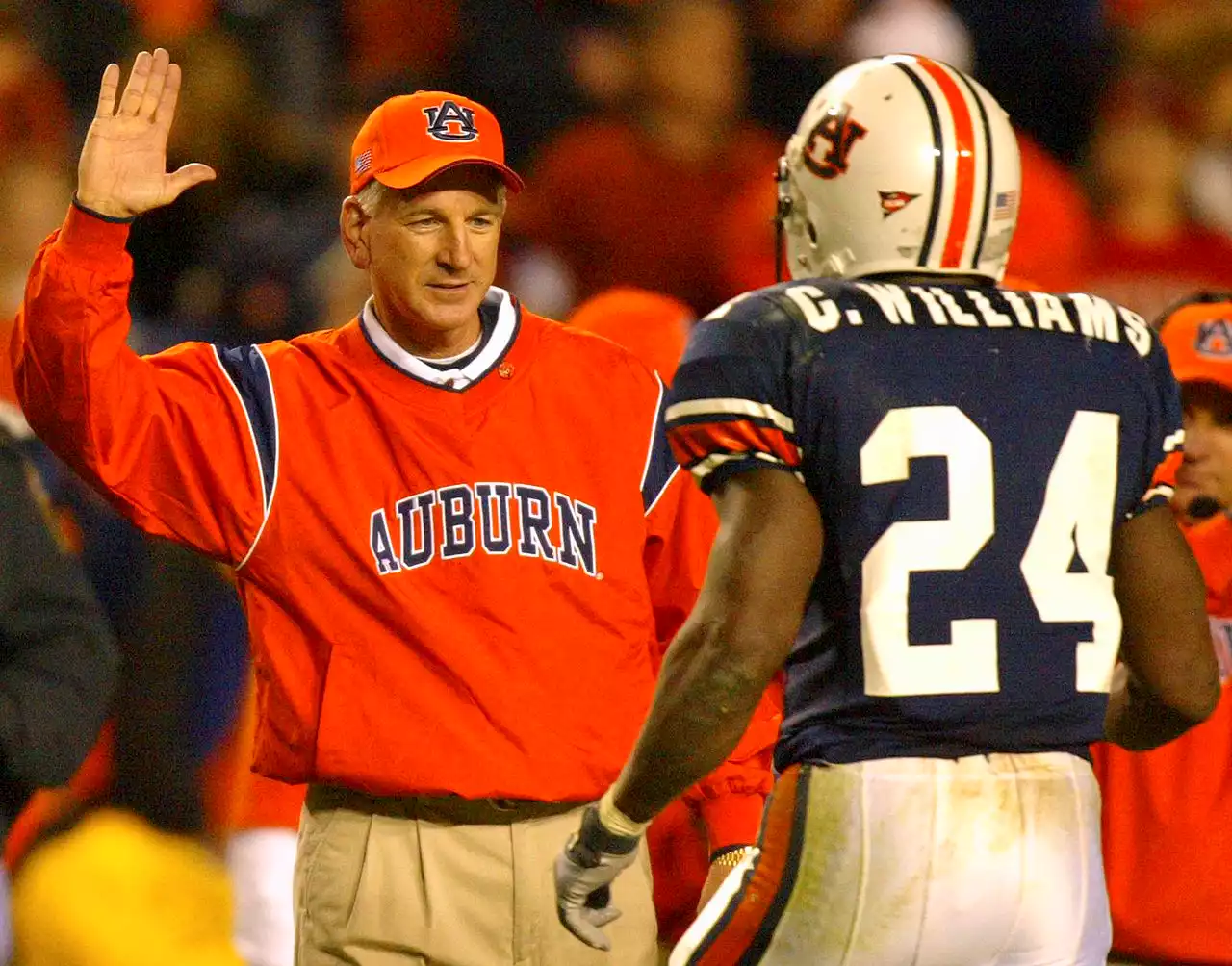 Tommy Tuberville: Auburn should hire Cadillac Williams as permanent coach