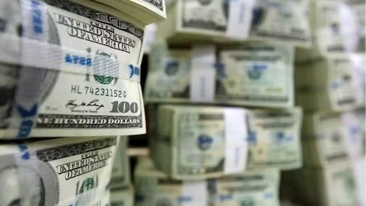 مؤشر الدولار يواصل خسائره متأثرا بقرب نقطة التباطؤ في أسعار الفائدة