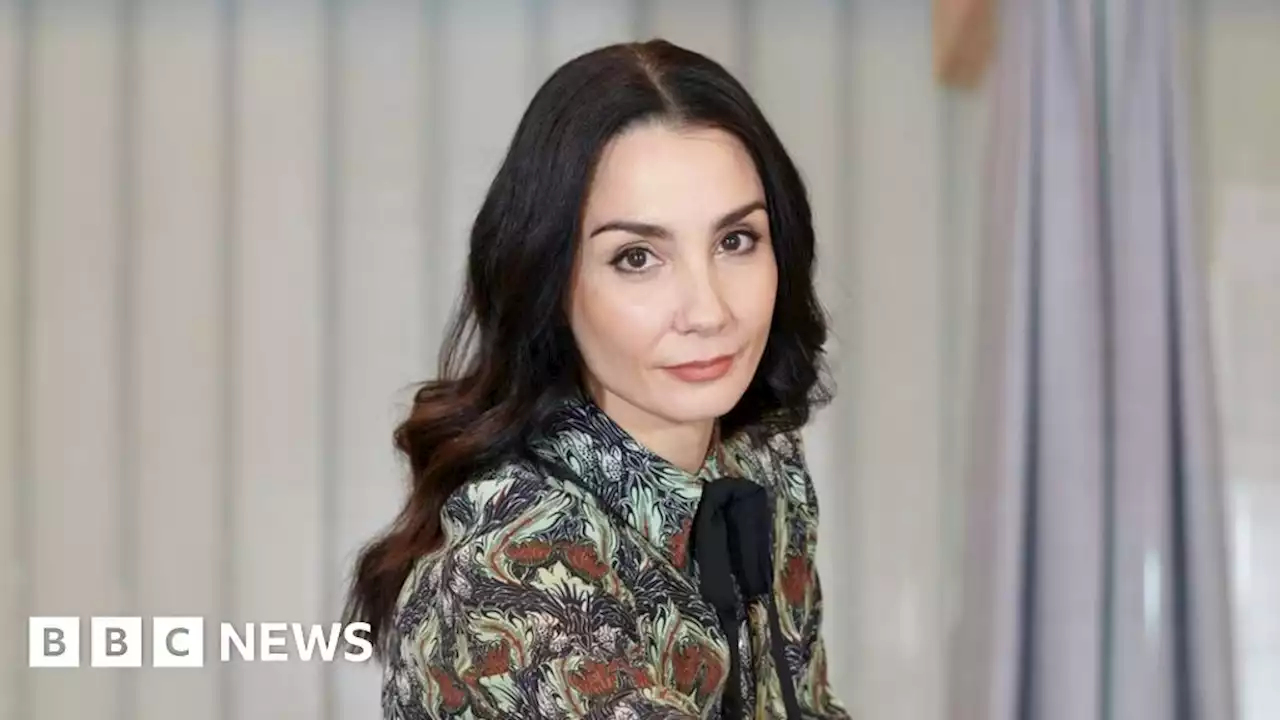 Tamara Rojo: Ballet star attacks England arts funding decision