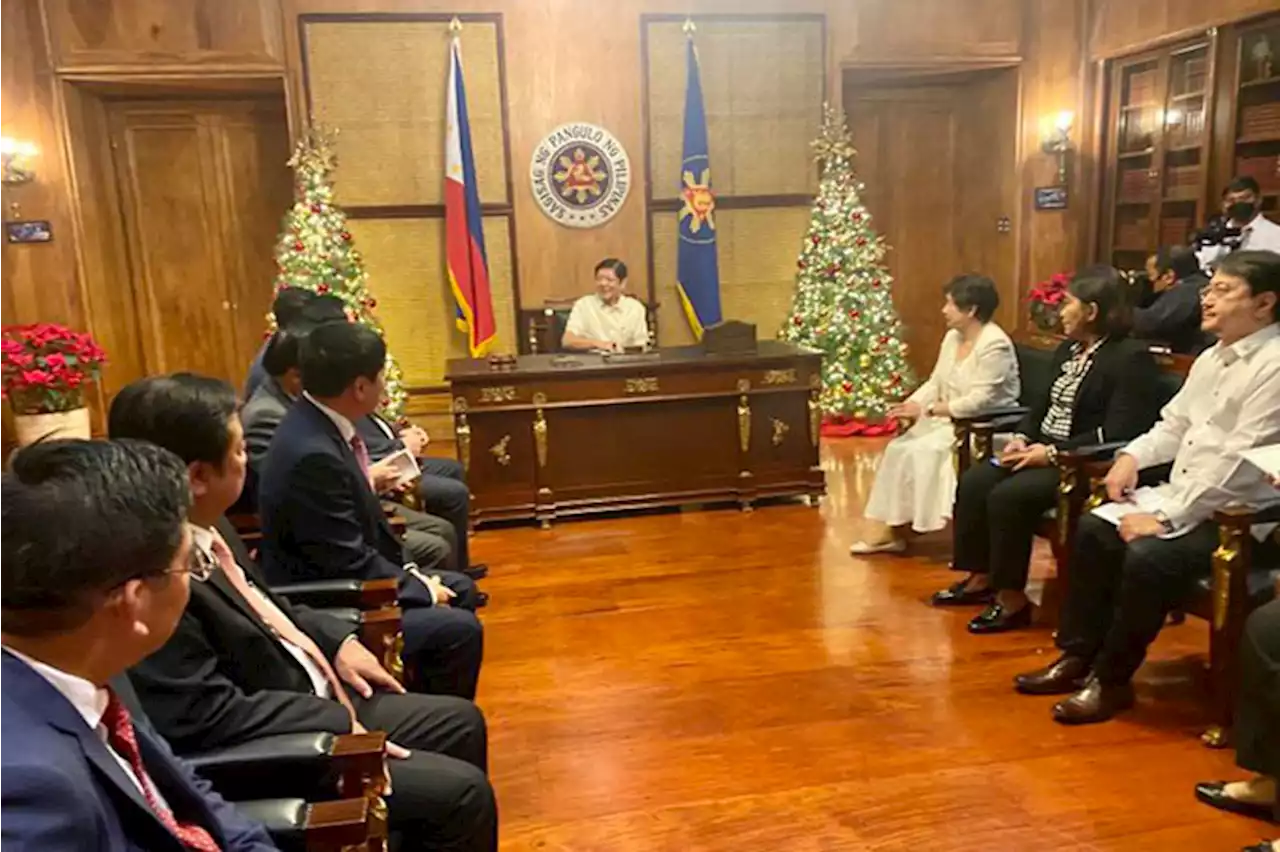 Marcos meets with Vietnam’s legislative chair - BusinessWorld Online