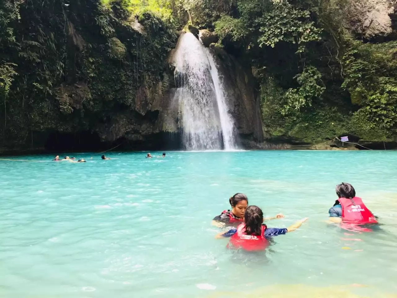 Kawasan named among world’s Most Beautiful Waterfalls