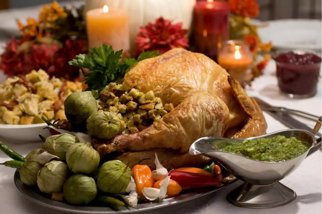 How Thanksgiving cooks can keep themselves and their family and friends safe