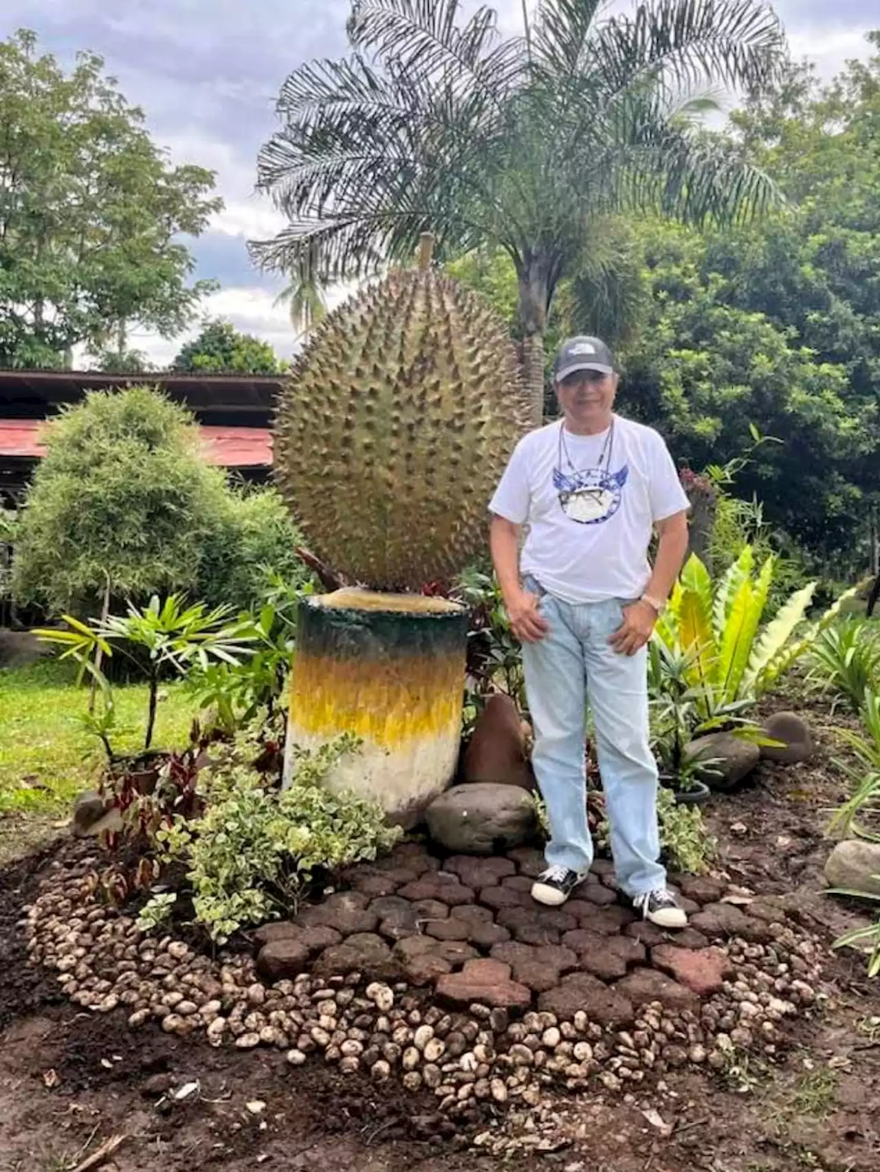 GAME CHANGER: This lawyer/businessman is Davao’s durian king