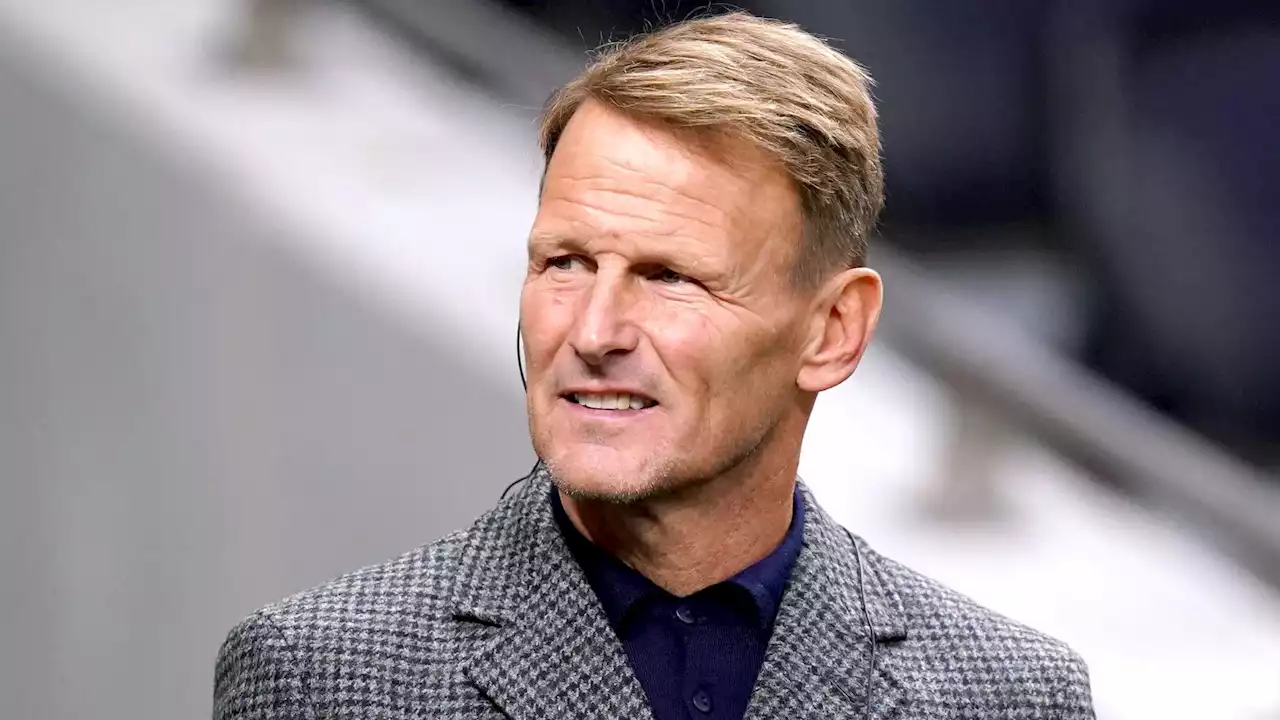 Sheringham tells Man Utd not to sign 'flitty' forward as insider confirms Ronaldo replacement - Football365