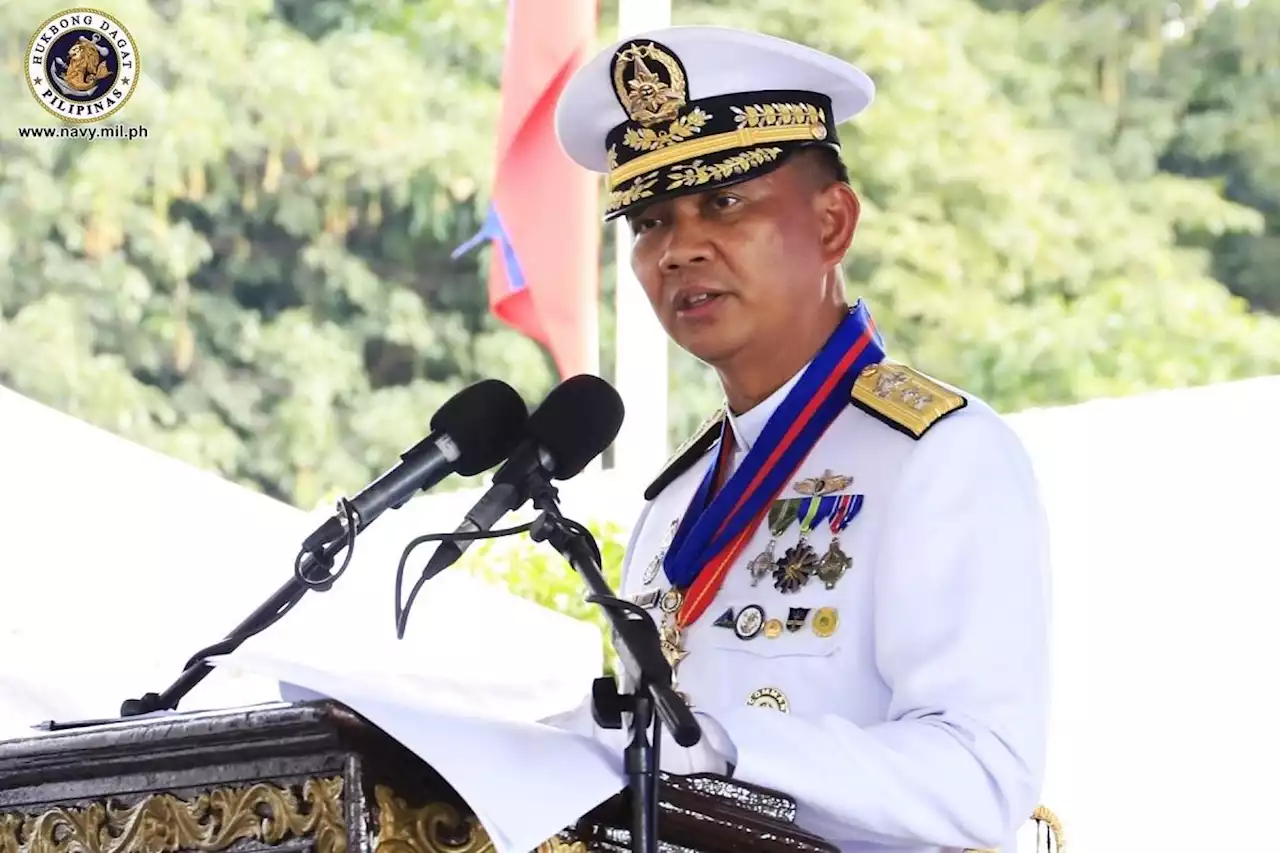 Adaci assumes post as new Navy chief