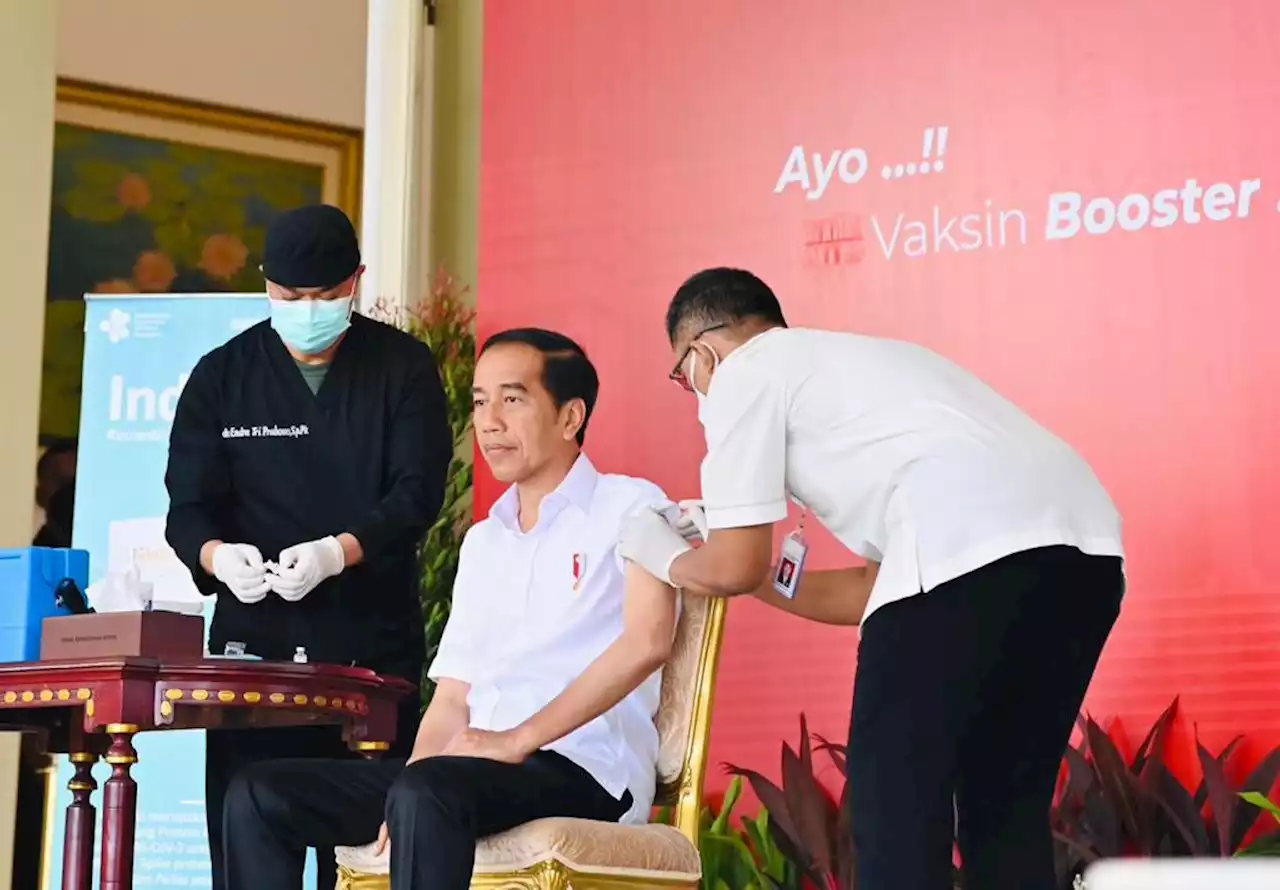 Puluhan Lansia Kota Bogor Ikuti Vaksinasi IndoVac Bersama Jokowi