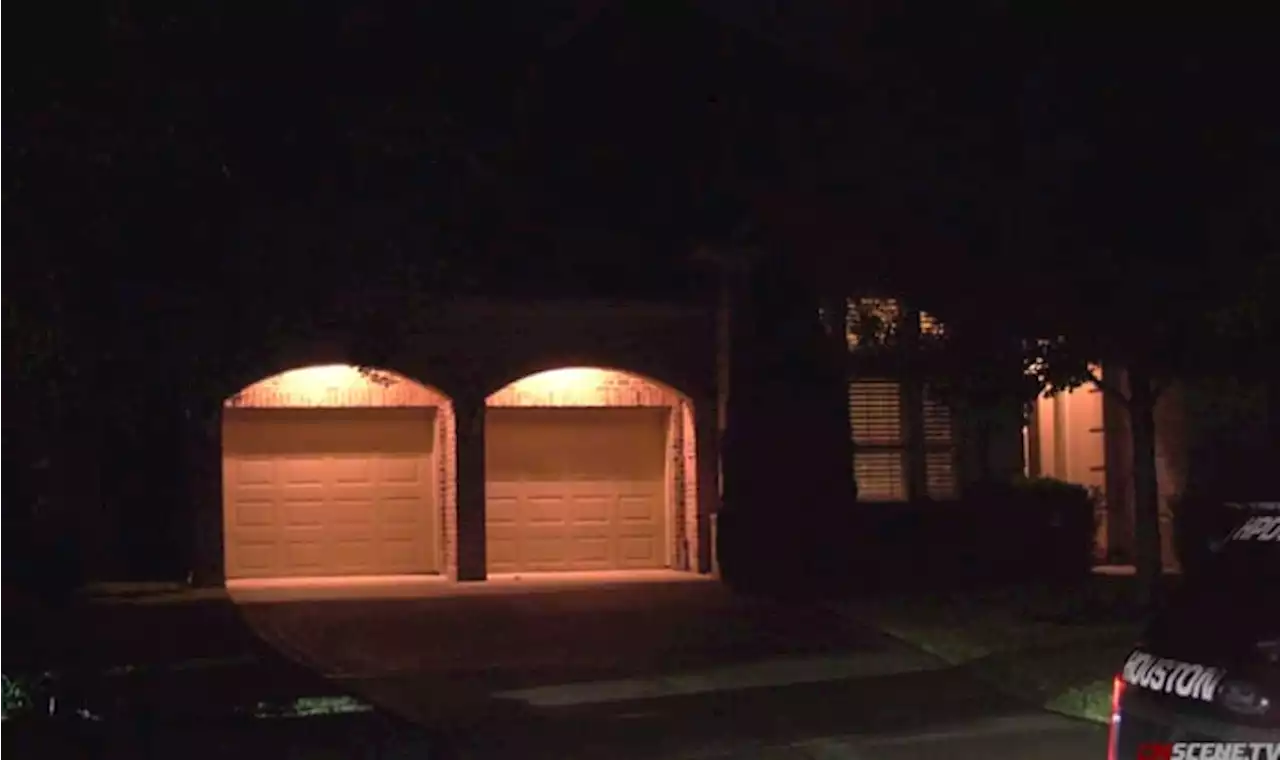 Officer shoots at armed Kingwood homeowner while responding to panic medical alarm, HPD says