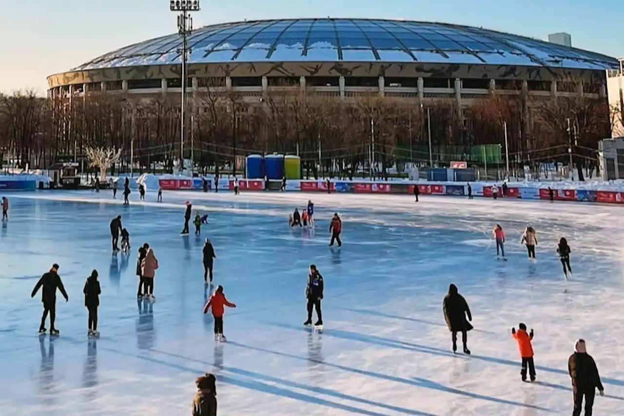 Один из крупнейших катков Москвы откроют 25 ноября в «Лужниках»