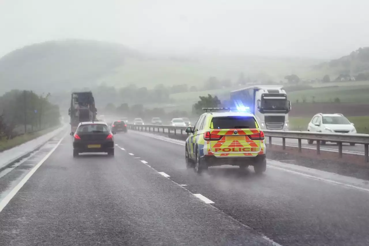 Police use 'stinger' to stop stolen car on M65 after police chase this morning