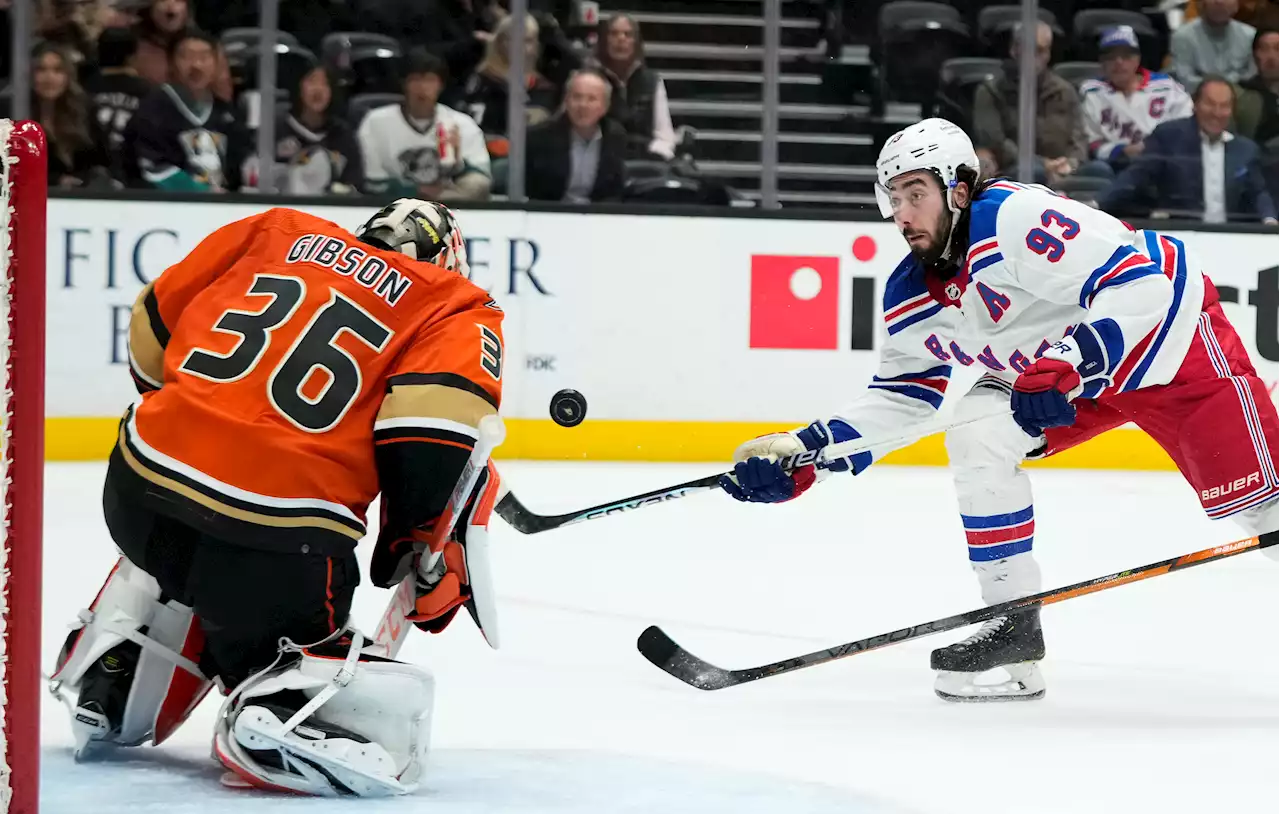 Rangers end road trip with a defeat after losing goalie battle