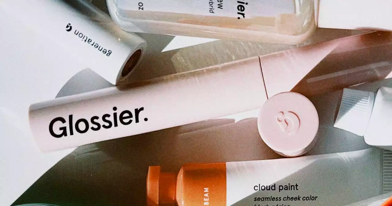 Glossier's Black Friday deals have been announced with up to 30% off everything