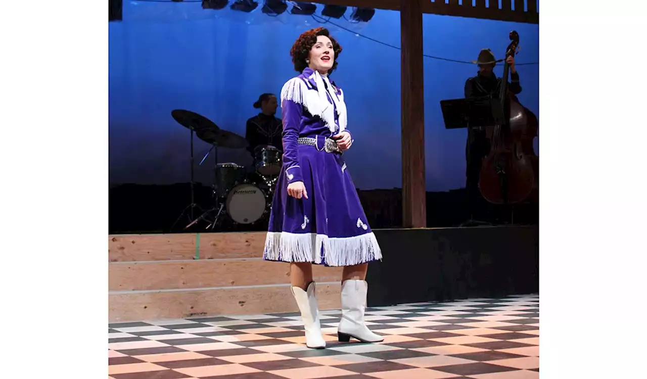 Patsy Cline show at Theatre Northwest is about friendship (and those classic songs)