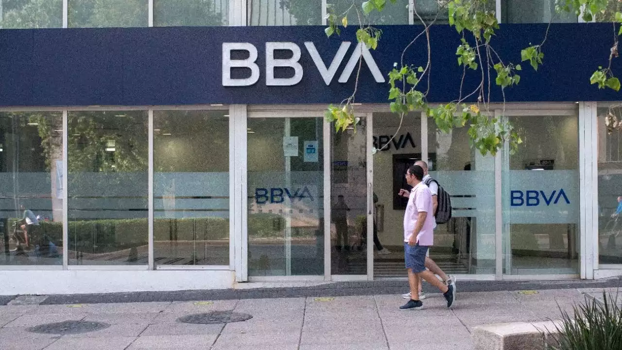 Tribunal reduce el crédito fiscal que BBVA deberá pagar al SAT