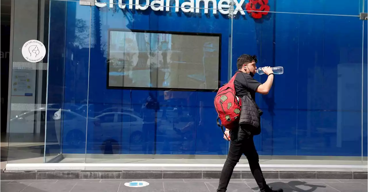 List of bidders for Citigroup's Mexican retail arm shrinks as Inbursa drops out