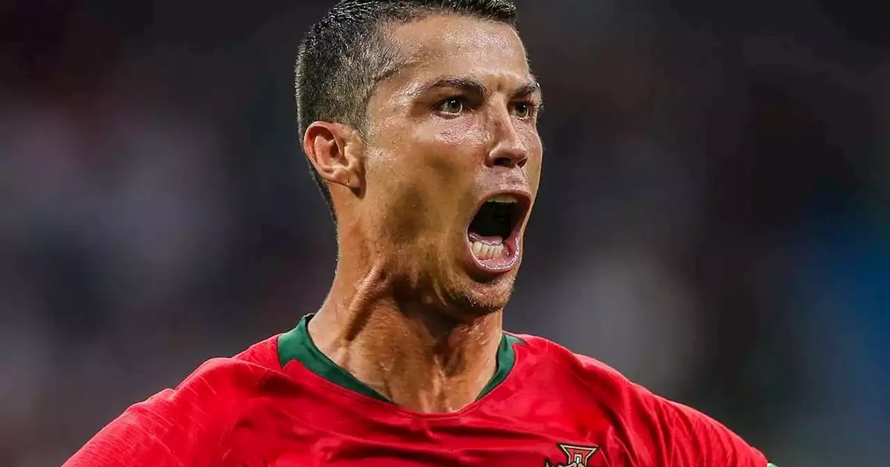 النجم العالمي 'كريستيانو رونالدو' أول لاعب يسجل في 5 نسخ من كأس العالم