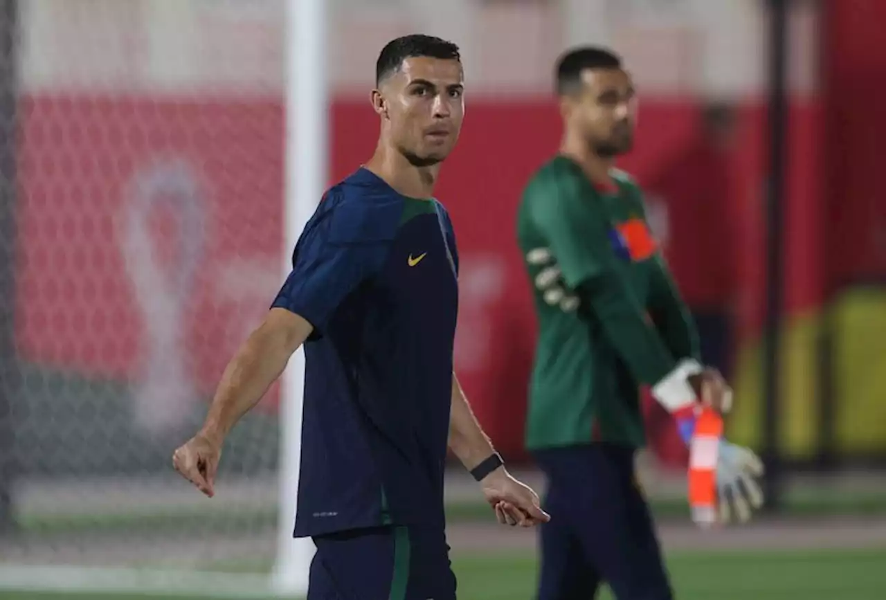 Soccer-Ronaldo starts up front for Portugal against Ghana