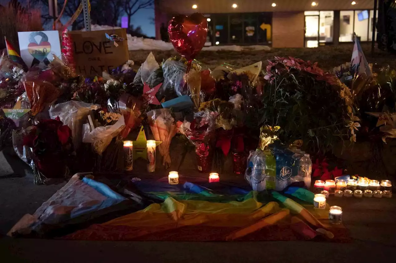 Après la fusillade dans une boîte gay aux États-Unis, le tireur comparaît devant un tribunal