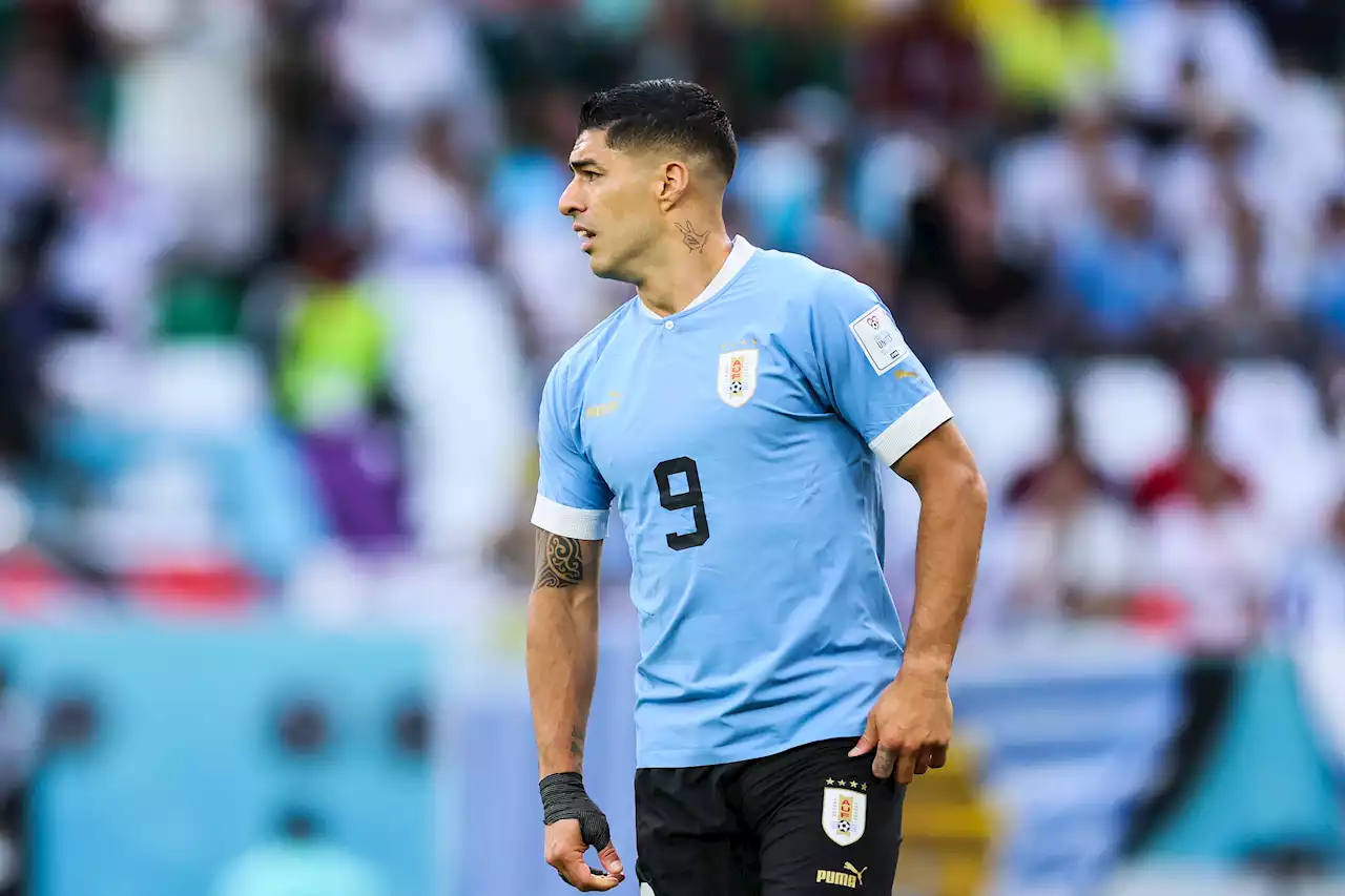 Suarez likened to 'a Sunday League player with a milk round' during Uruguay stalemate