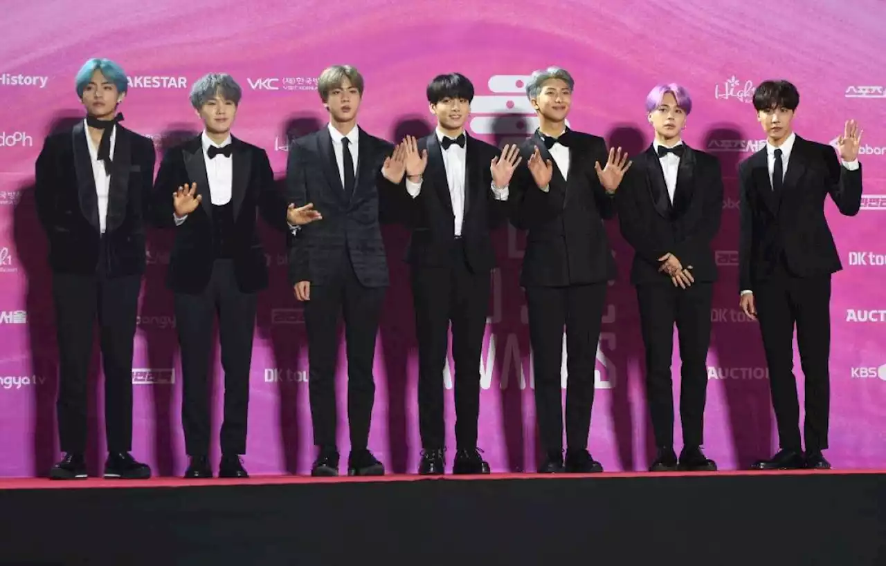 BTS star to begin S. Korea military service next month – report