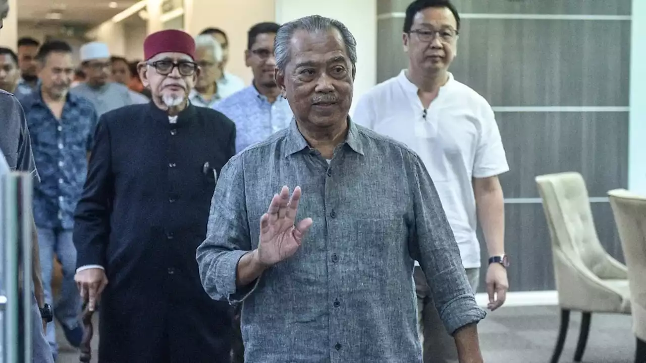 Muhyiddin wants proof of Anwar's legitimacy as PM