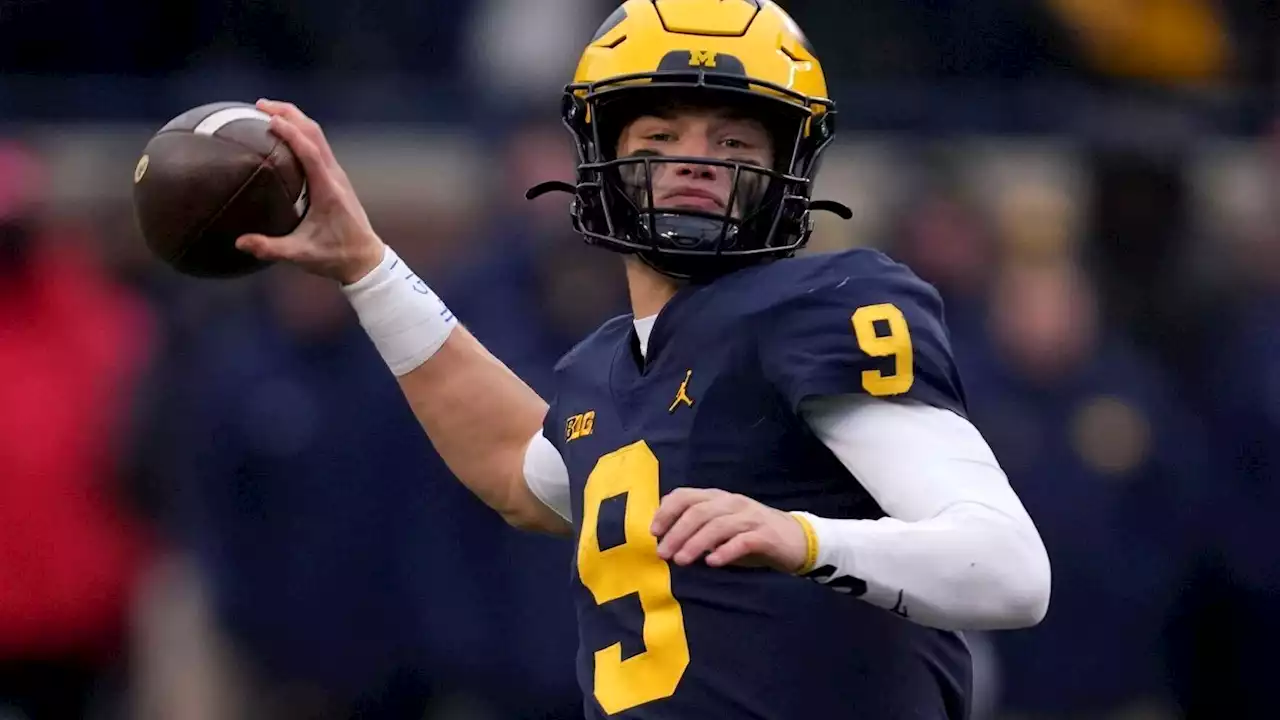 College football Top 25 picks: Michigan meets Ohio State with much on line