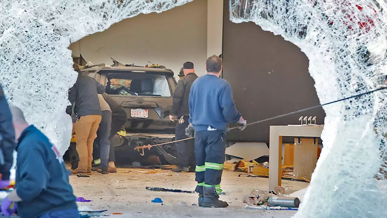 'It was an accident': Driver says foot was stuck in fatal Massachusetts Apple store crash