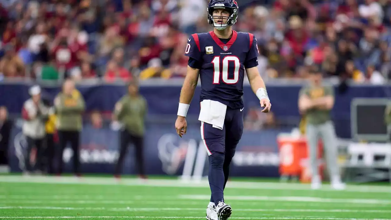 Report: Texans bench QB Davis Mills in favor of Kyle Allen ahead of game vs. Dolphins