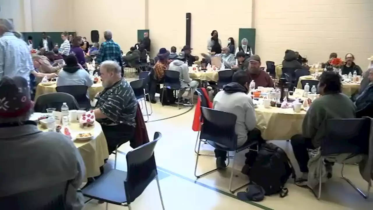 More than 200 guests attend special Thanksgiving dinner at Salvation Army in New Jersey