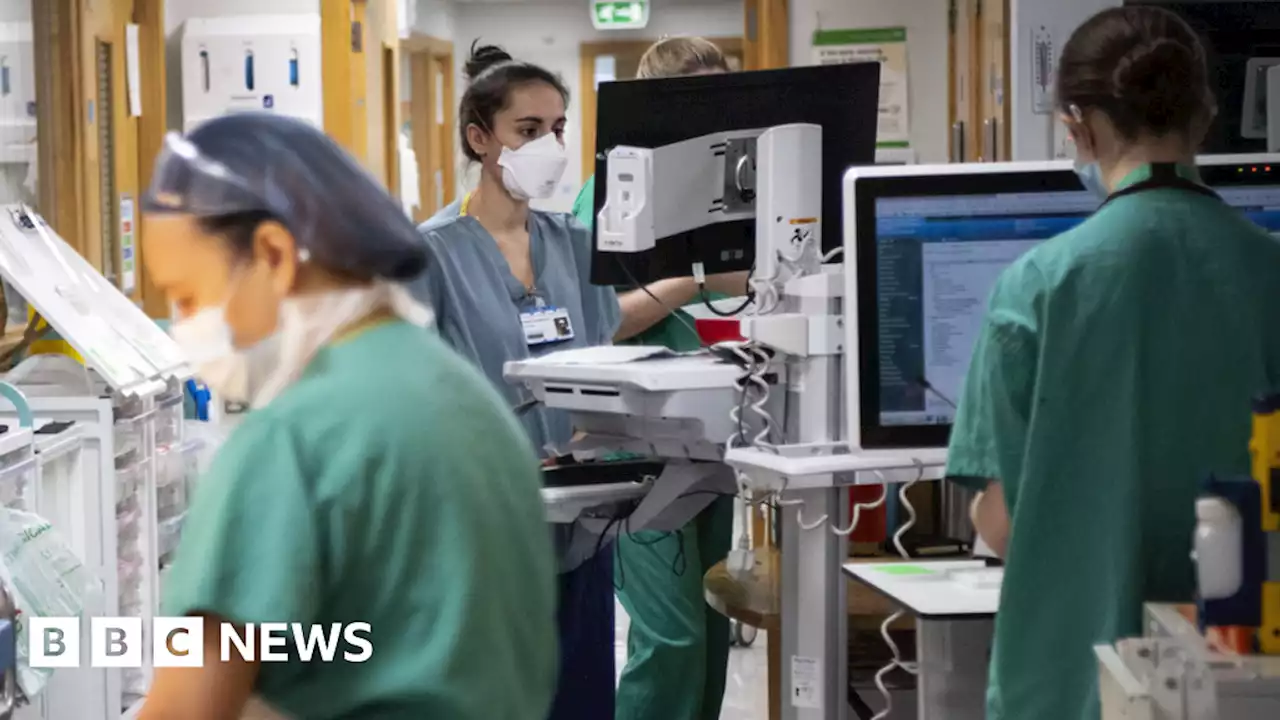 NHS pay offer credible but falls short, union says