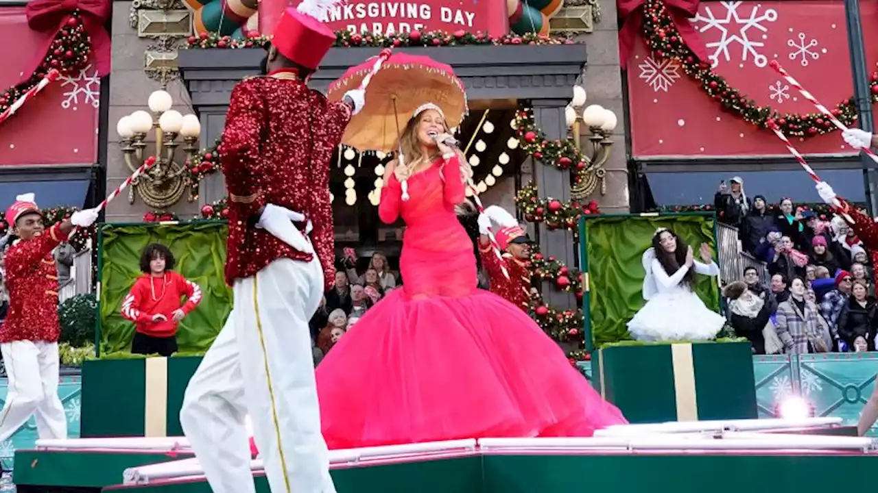 Mariah Carey's twins were the stars of her Thanksgiving Day parade appearance | CNN