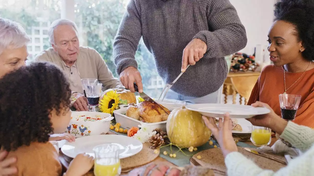 How to carve a Thanksgiving turkey: 2 chefs share their secrets for a 'beautifully carved' bird