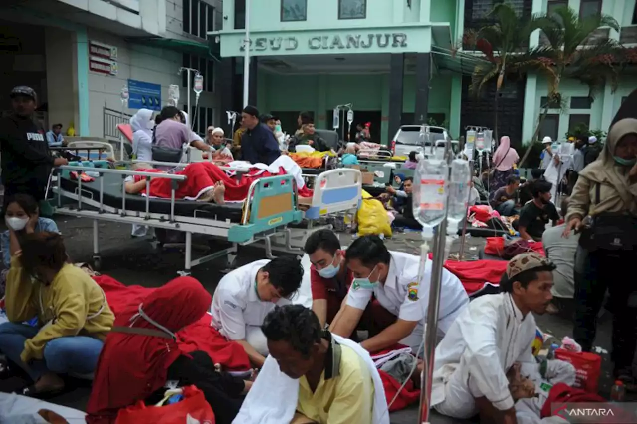 Semangat Para Korban Gempa Cianjur Untuk Saling Menolong Saat Bantuan Belum Datang