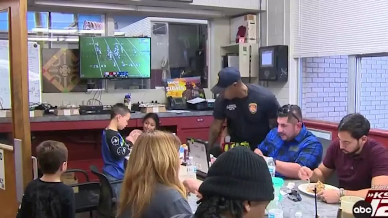 San Antonio firefighters share Thanksgiving meals between emergency calls