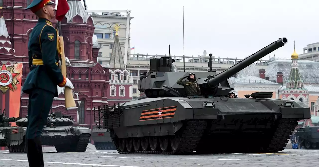 Guerre en Ukraine : l'Armata, le char russe le plus moderne, apparaît dans un camp d'entraînement