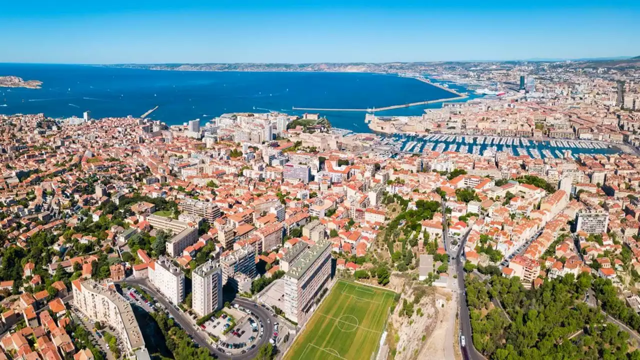 De Marseille au Pays basque, ces nouvelles villes qui veulent encadrer les loyers